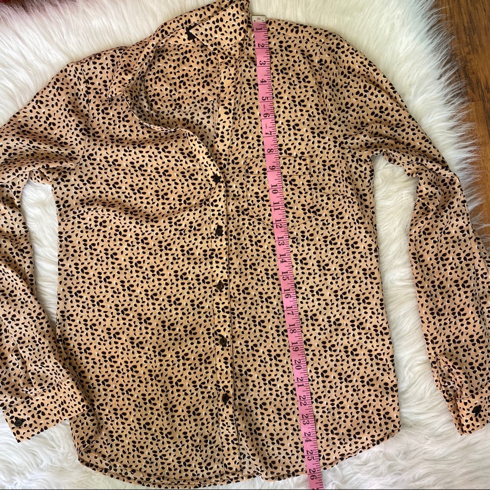 🔥SOLD🔥 The Limited Leopard Print Button Down Shirt Small - Picture 16 of 16
